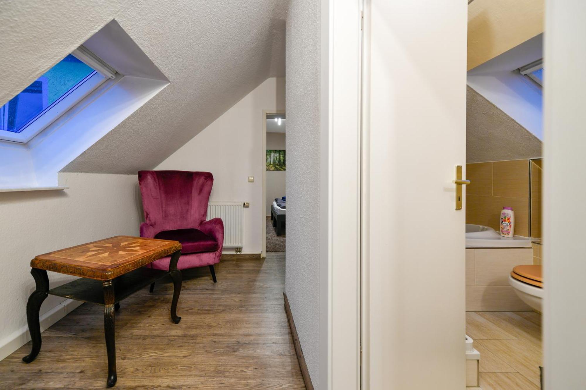 Grosses Spree Apartment, 3 Schlafzimmer Bis 10 Personen, 4X Kfz Parkplatz, Terrasse, Waschtrockner, Wlan, Netflix Cottbus Exteriér fotografie