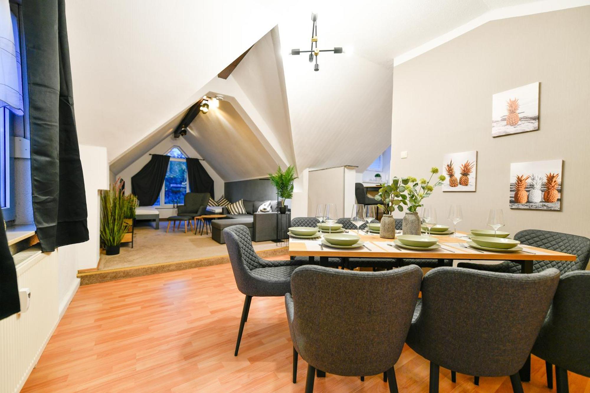 Grosses Spree Apartment, 3 Schlafzimmer Bis 10 Personen, 4X Kfz Parkplatz, Terrasse, Waschtrockner, Wlan, Netflix Cottbus Exteriér fotografie